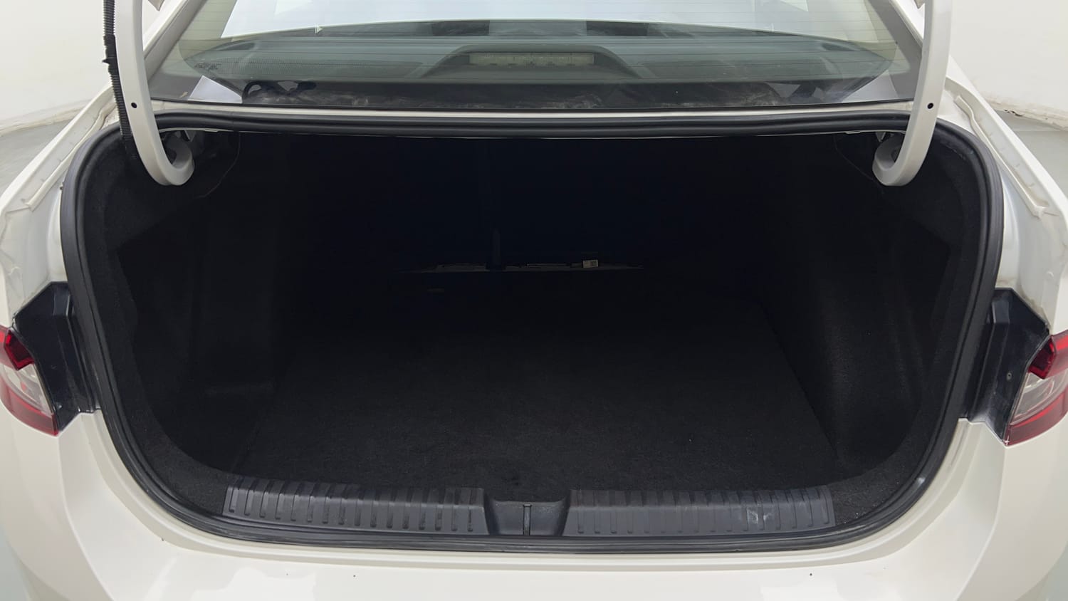 Used 2023 Skoda Slavia Ambition 1.0L TSI MT Petrol Manual interior DICKY INSIDE VIEW