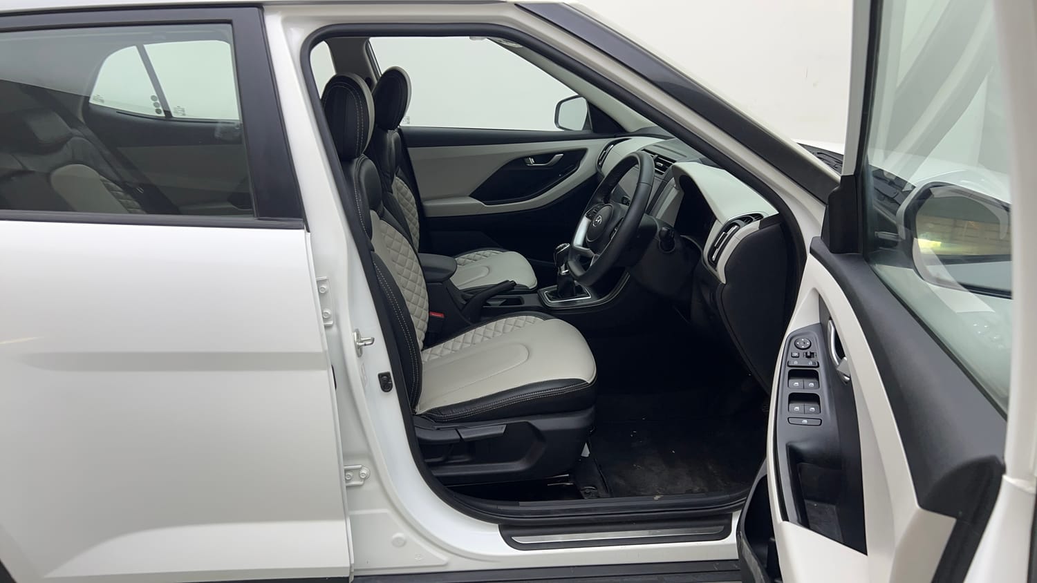 Used 2023 Hyundai Creta SX 1.5 Petrol Petrol Manual interior RIGHT SIDE FRONT DOOR CABIN VIEW
