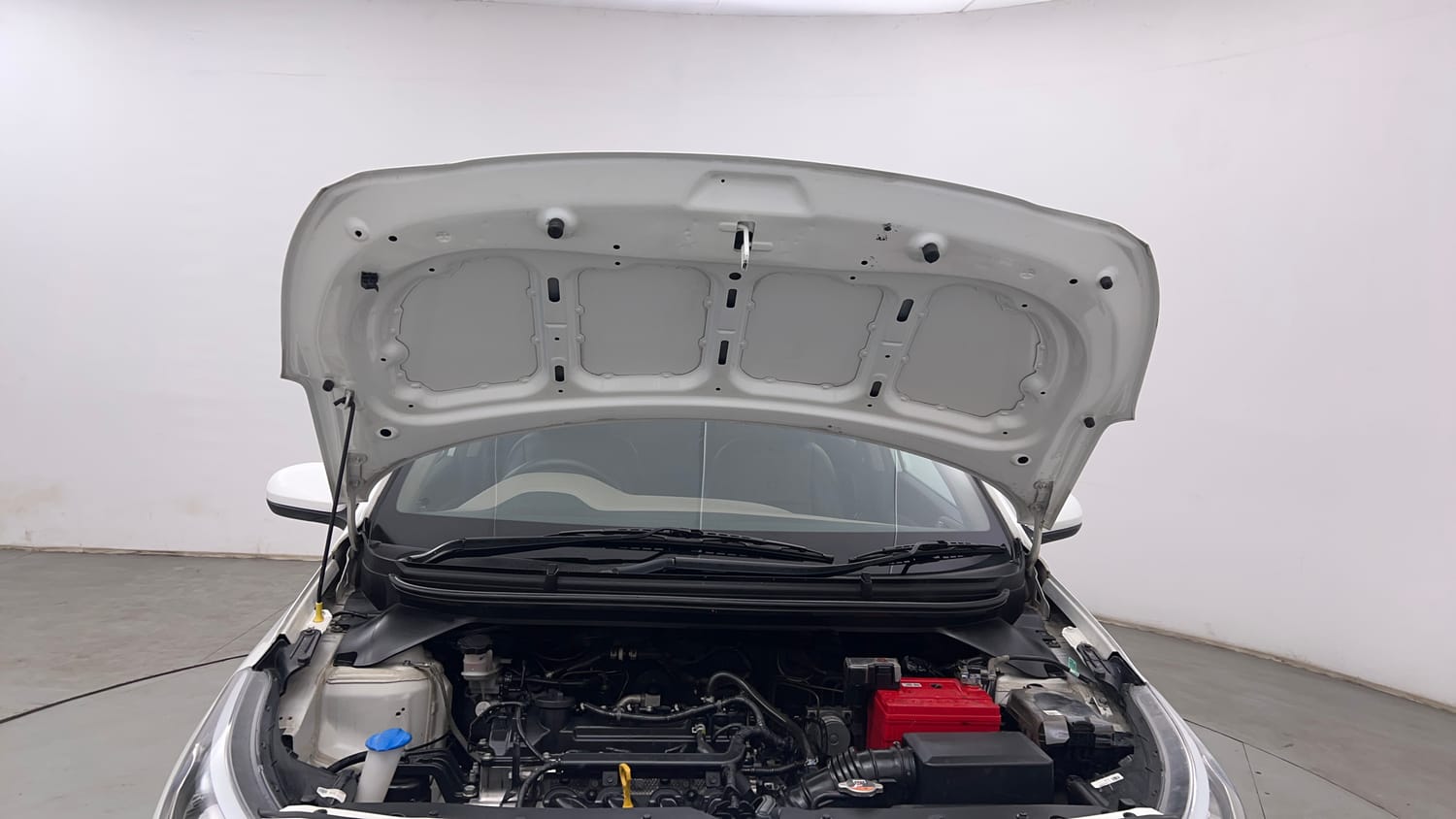 Used 2019 Hyundai Elite i20 Magna Plus 1.2 Petrol Manual engine ENGINE & BONNET OPEN FRONT VIEW