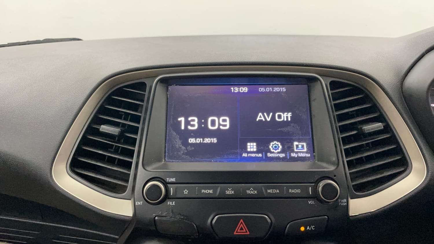 Used 2020 Hyundai New Santro 1.1 Sportz Petrol + CNG (outside fitted) Petrol+cng Manual top_features Touch screen infotainment system