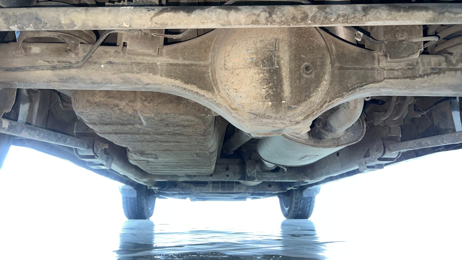 Used 2017 Tata Hexa XTA 4x2 7 STR Diesel Automatic extra REAR UNDERBODY VIEW (TAKEN FROM REAR)