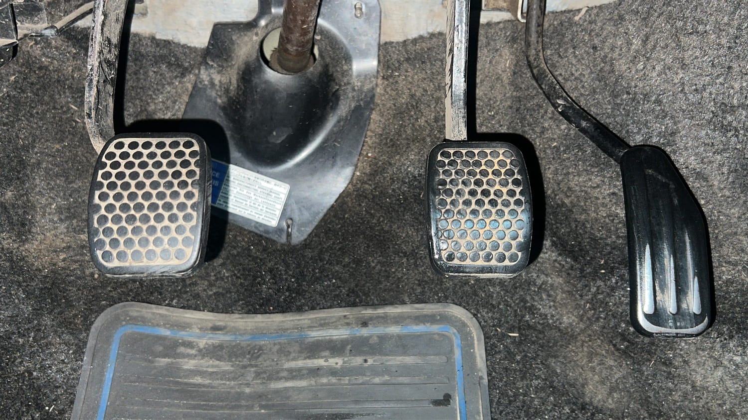 Used 2015 Maruti Suzuki Alto 800 Lxi Petrol Manual interior PEDALS VIEW
