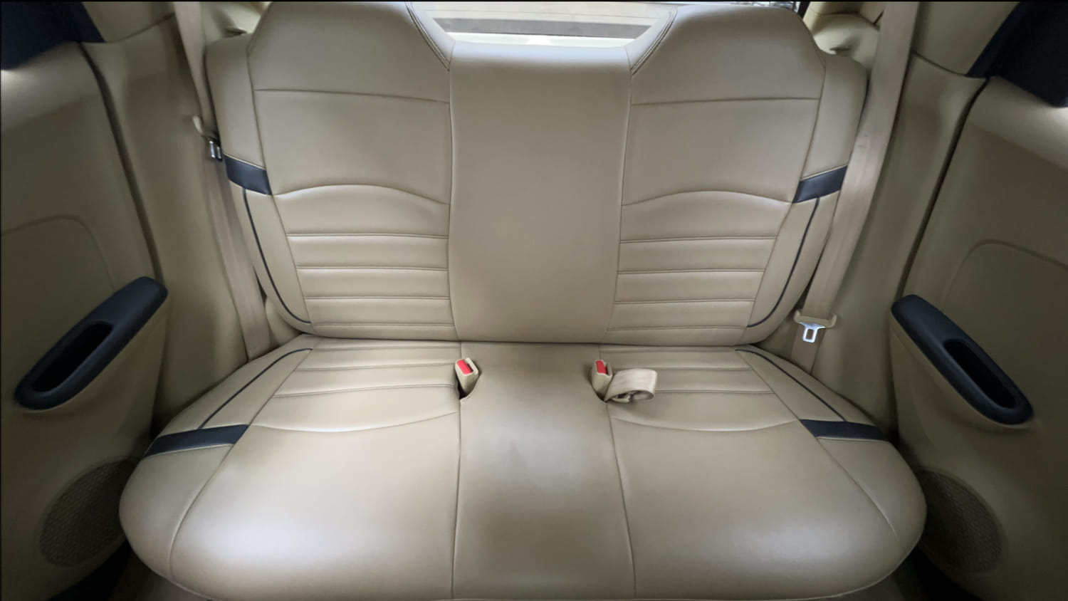 Used 2018 Honda Brio S (O)MT Petrol Manual interior REAR SEAT CONDITION VIEW