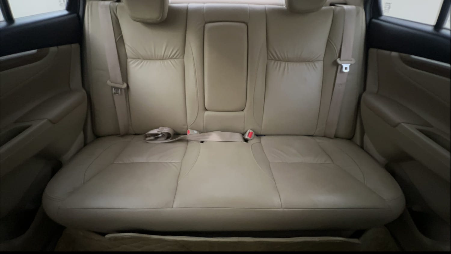 Used 2020 Maruti Suzuki Ciaz Alpha Hybrid 1.5 Petrol Manual interior REAR SEAT CONDITION VIEW