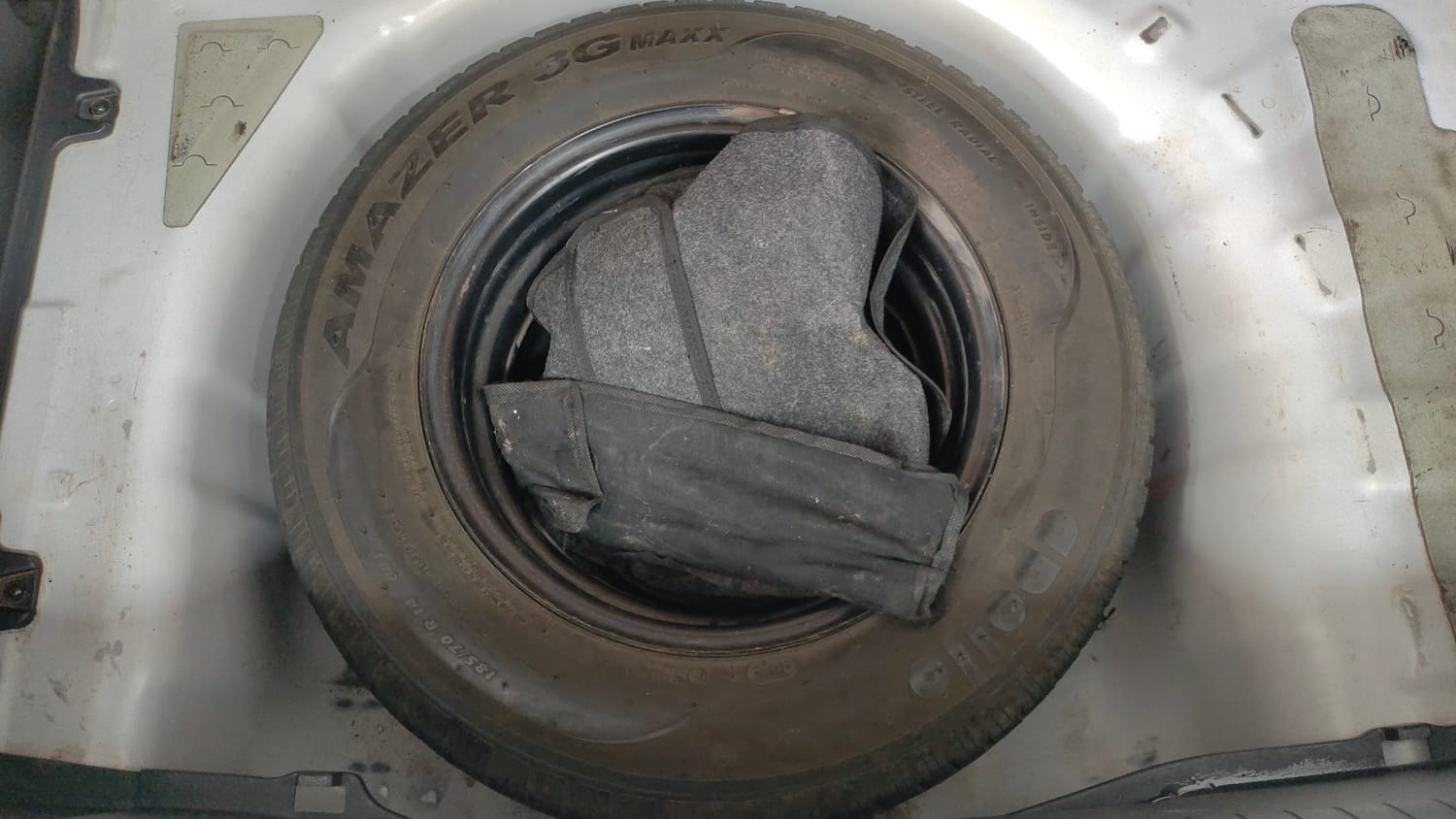 Used 2019 Hyundai Elite i20 Magna Plus 1.2 Petrol Manual tyres SPARE TYRE VIEW