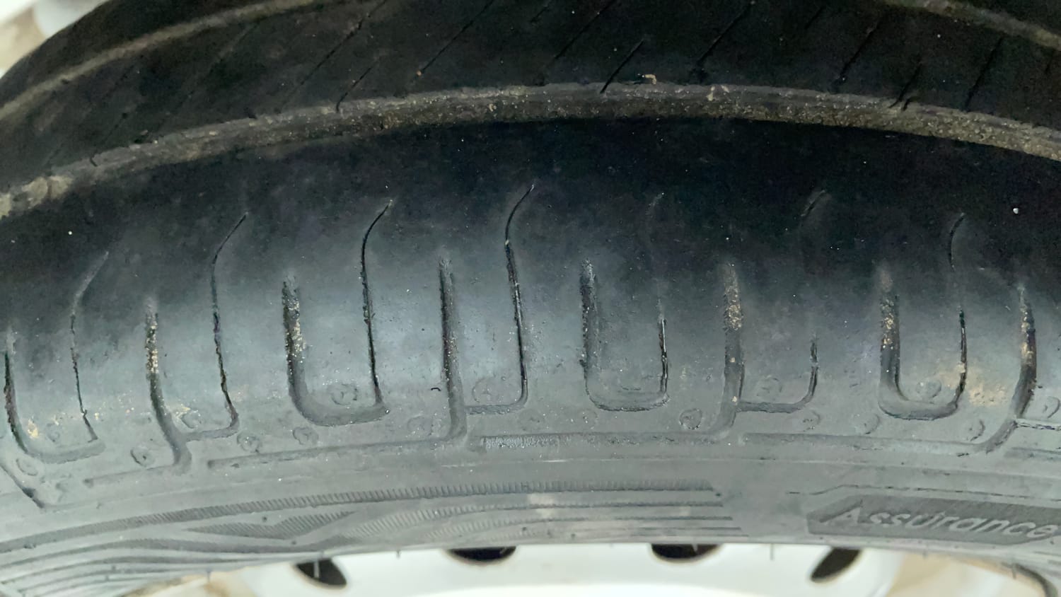 Used 2017 Maruti Suzuki Wagon R LXI CNG Cng Manual tyres RIGHT REAR TYRE TREAD VIEW