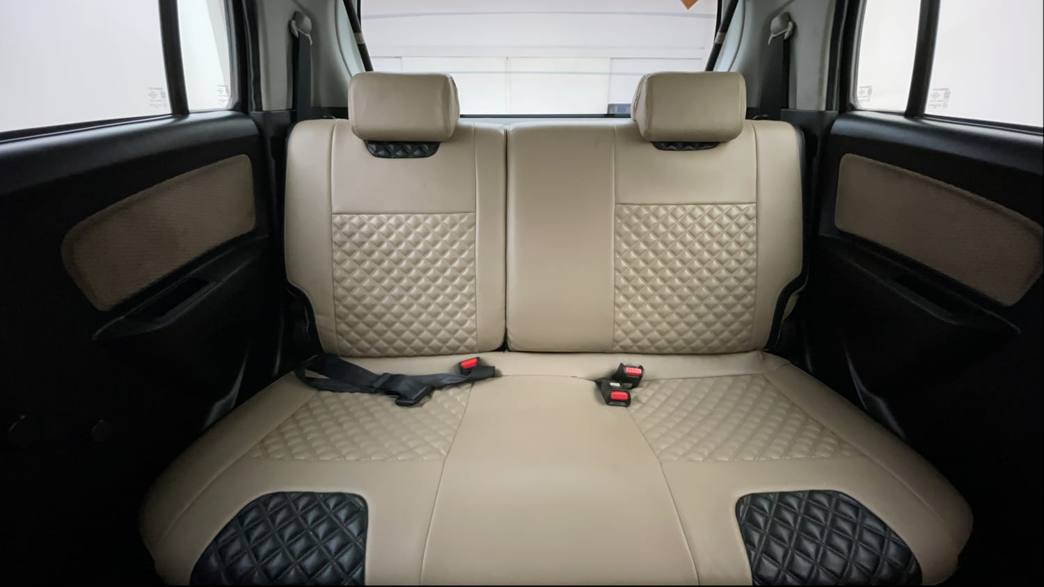Used 2017 Maruti Suzuki Wagon R LXI CNG Cng Manual interior REAR SEAT CONDITION VIEW