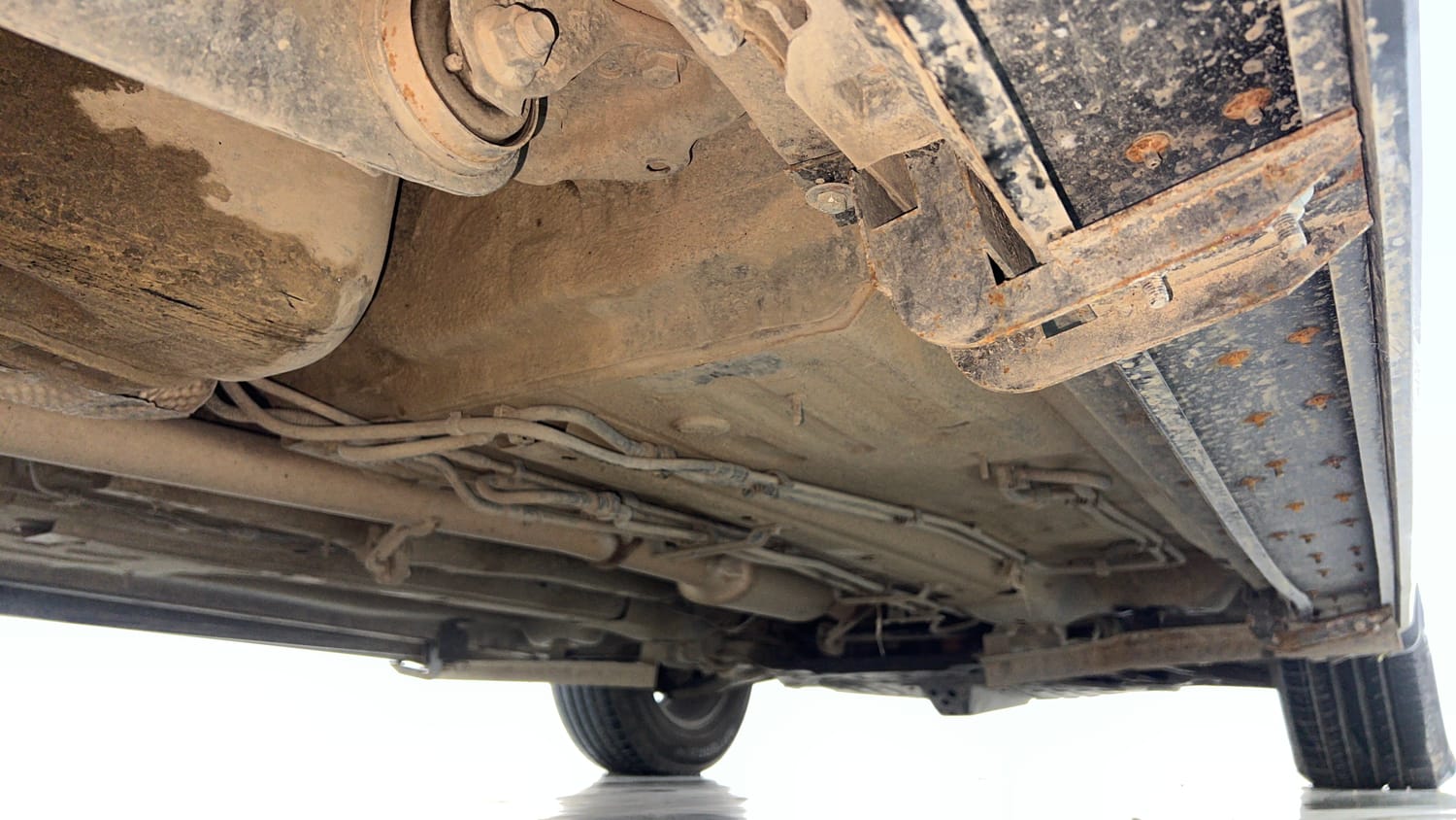 Used 2022 Tata Harrier XTA Plus Dark Edition Diesel Automatic extra REAR RIGHT UNDERBODY VIEW