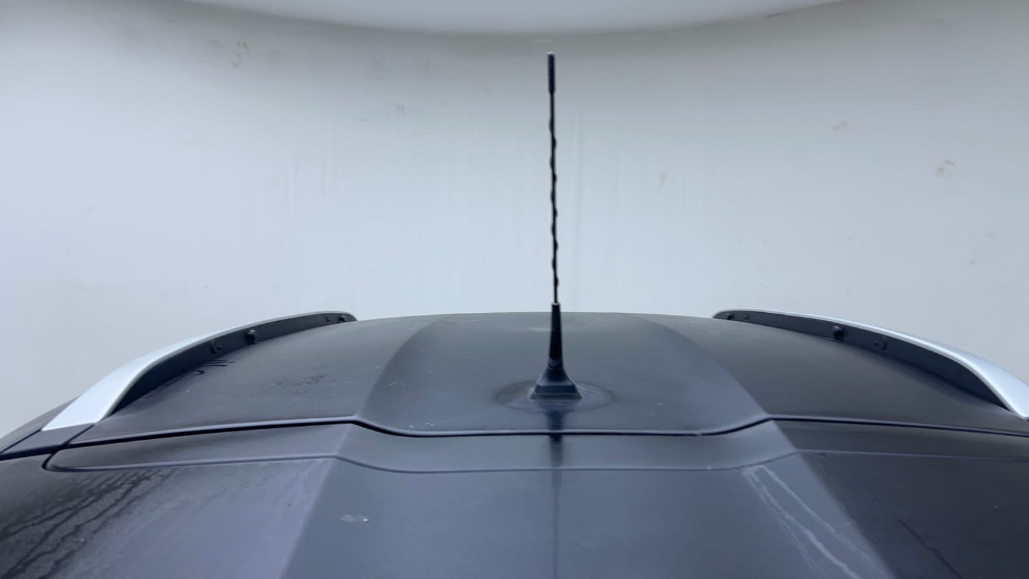 Used 2021 Nissan Magnite XV Dual Tone Petrol Manual exterior EXTERIOR ROOF VIEW