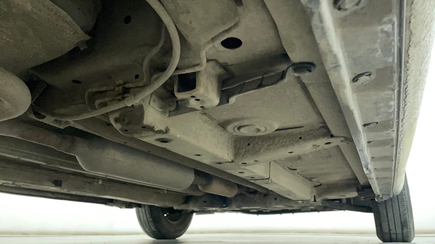 Used 2017 Maruti Suzuki Swift VXi Petrol Manual extra REAR RIGHT UNDERBODY VIEW