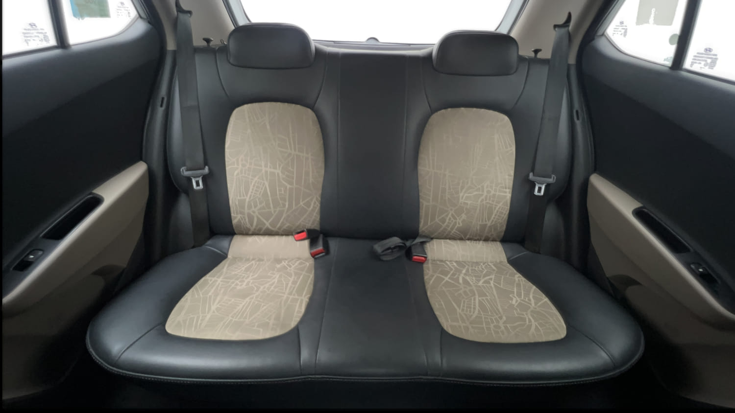 Used 2018 Hyundai Grand i10 Magna 1.2 Kappa VTVT Petrol Manual interior REAR SEAT CONDITION VIEW