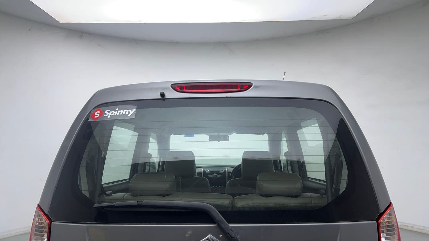 Used 2016 Maruti Suzuki Wagon R VXI Petrol Manual exterior BACK WINDSHIELD VIEW