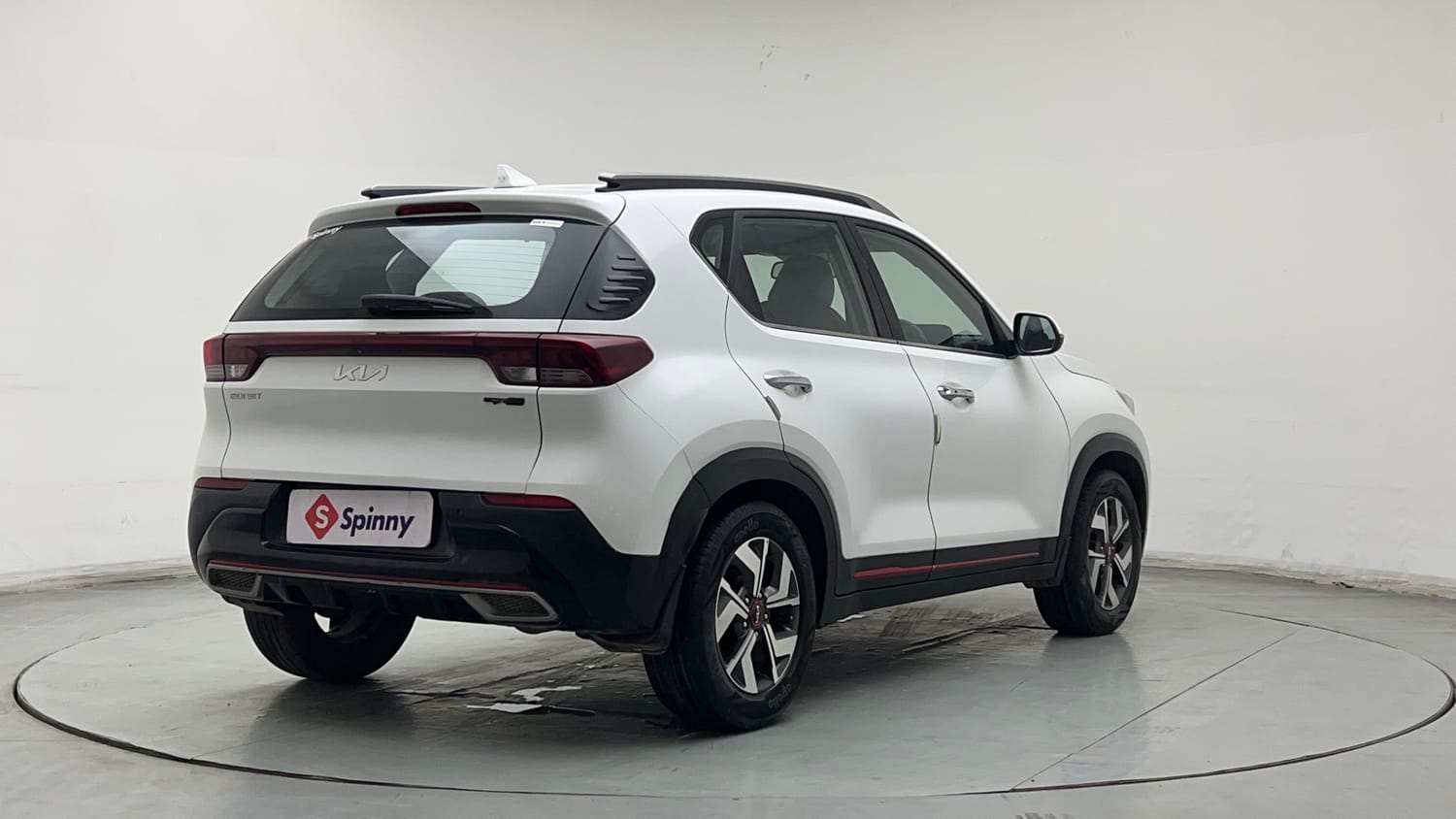 Used 2022 Kia Sonet GTX Plus 1.5 AT Diesel Automatic exterior RIGHT REAR CORNER VIEW