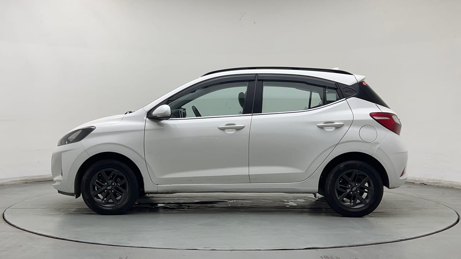 Used 2022 Hyundai Grand i10 Nios Sportz 1.2 Kappa VTVT CNG Cng Manual exterior LEFT SIDE VIEW
