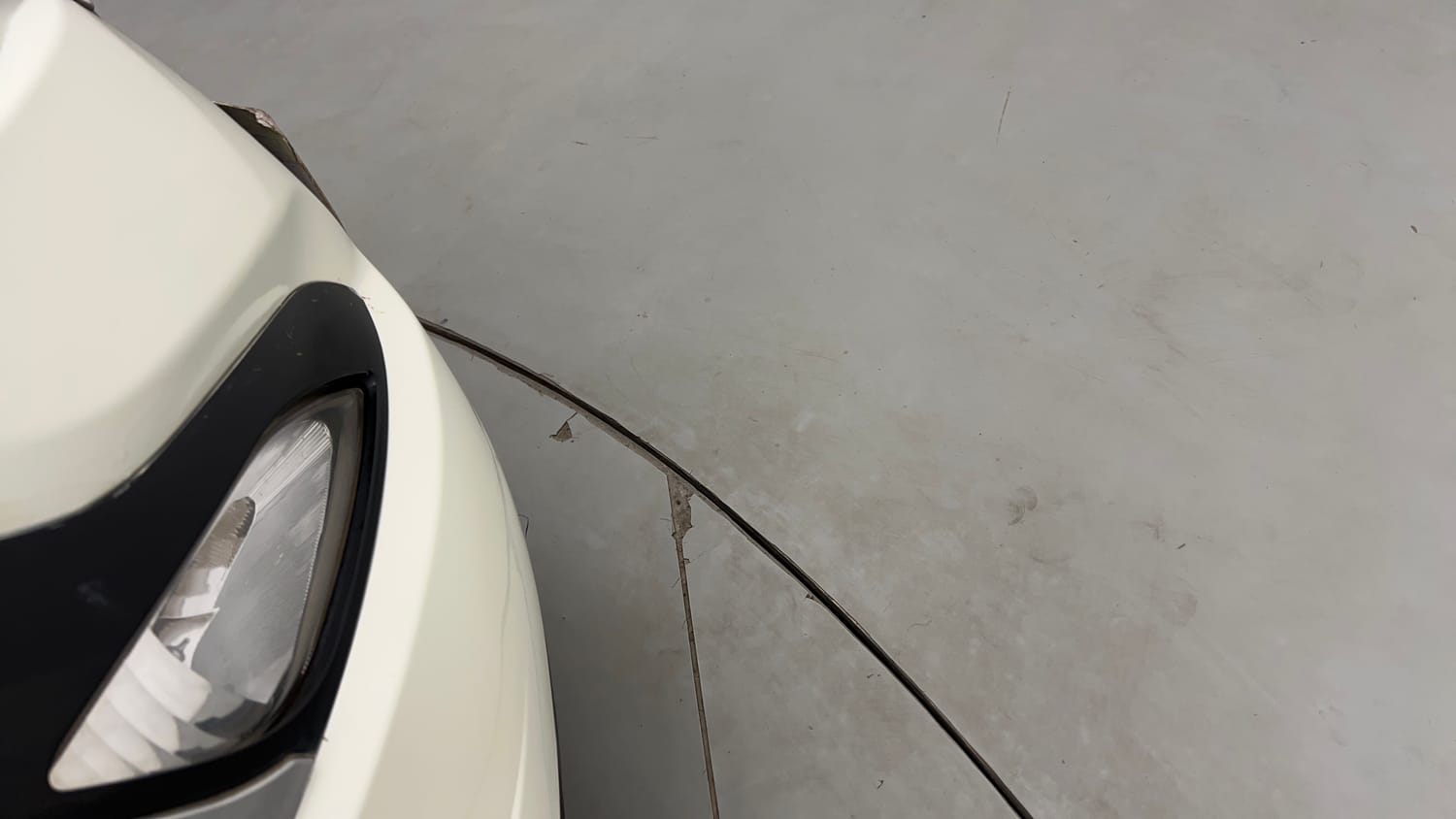 Used 2019 Mahindra XUV500 W9 Diesel Manual dents MINOR SCRATCH
