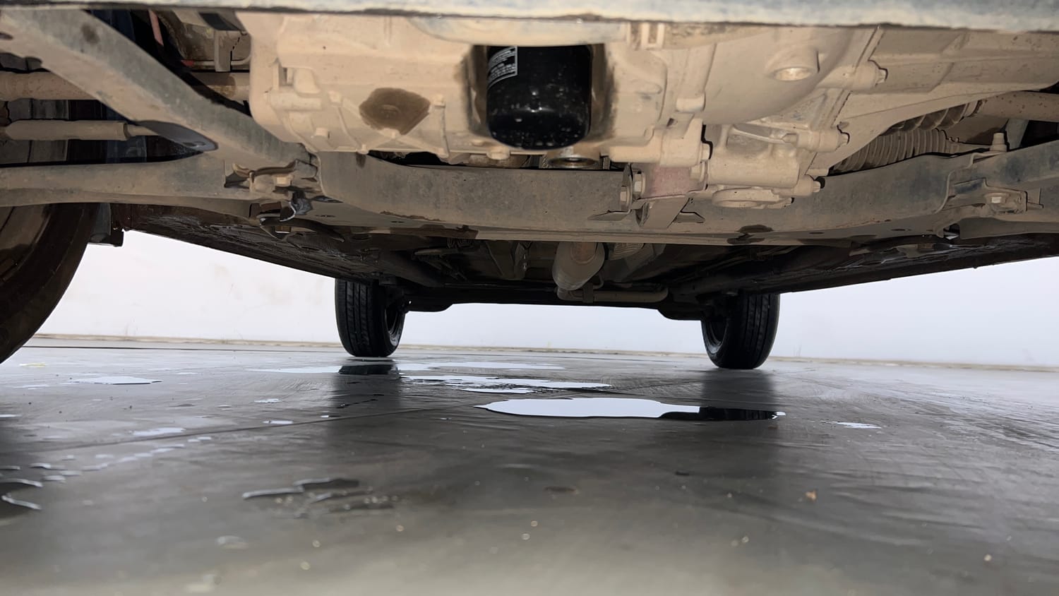 Used 2024 Renault Kiger RXL Petrol Manual extra FRONT LEFT UNDERBODY VIEW
