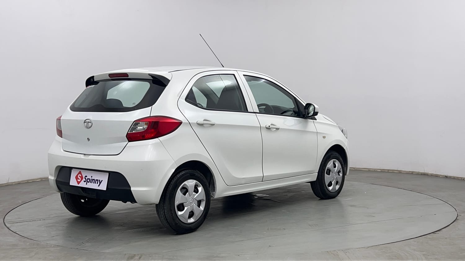 Used 2019 Tata Tiago Revotron XT Petrol Manual exterior RIGHT REAR CORNER VIEW