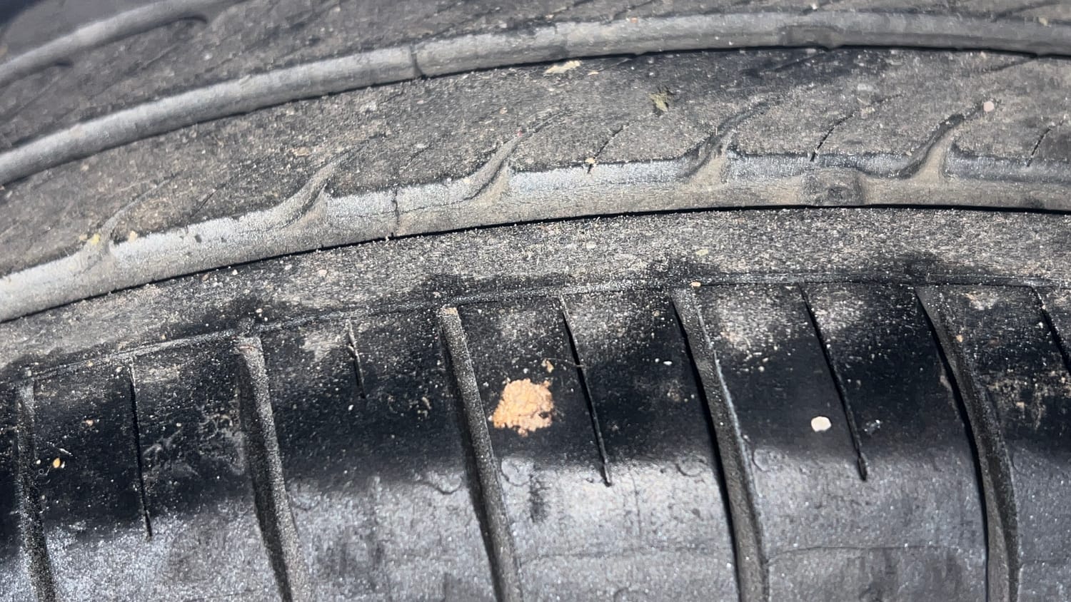Used 2019 Hyundai Elite i20 Magna Plus 1.2 Petrol Manual tyres LEFT REAR TYRE TREAD VIEW