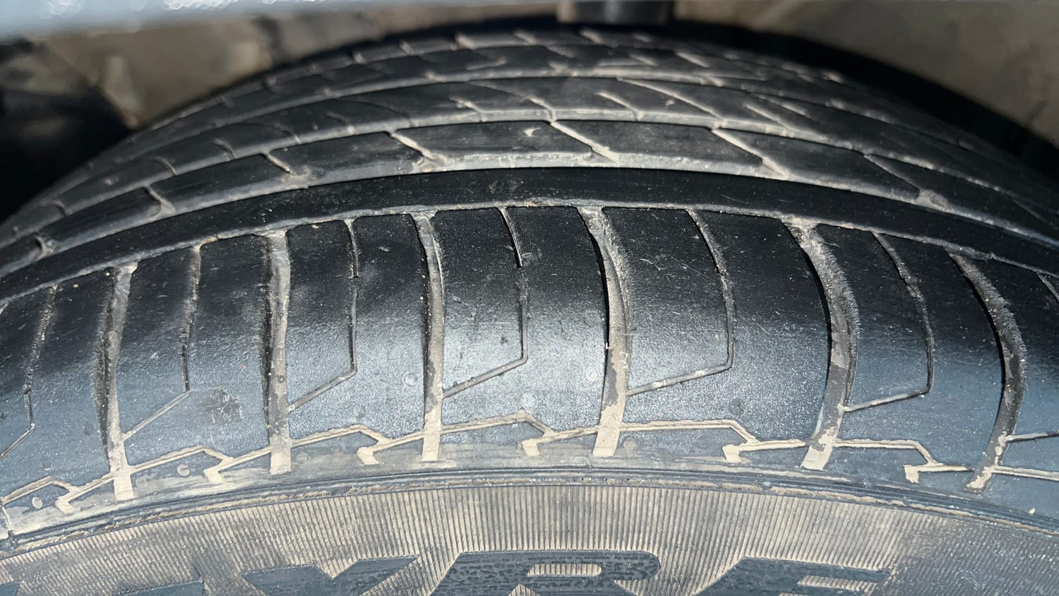 Used 2021 kia Seltos HTX 1.5 IVT Petrol Automatic tyres LEFT FRONT TYRE TREAD VIEW