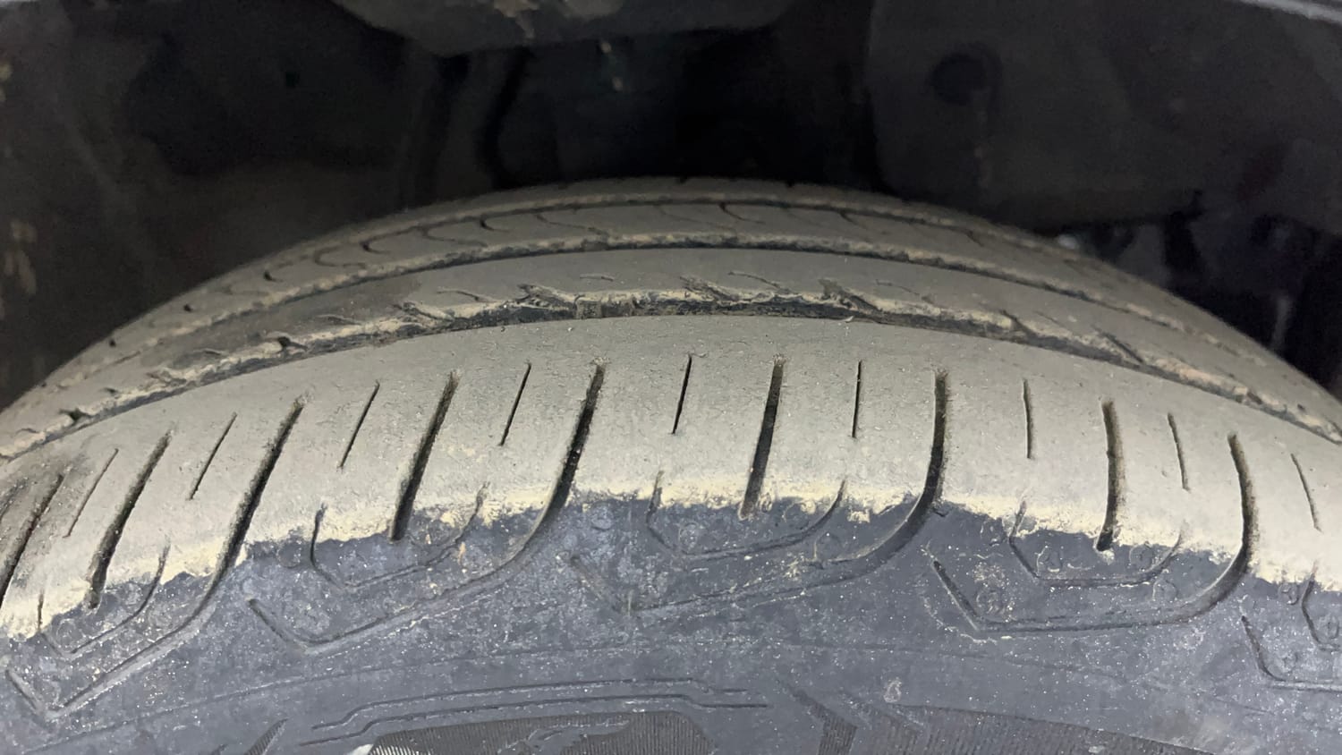 Used 2022 Honda Jazz ZX CVT Petrol Automatic tyres RIGHT FRONT TYRE TREAD VIEW