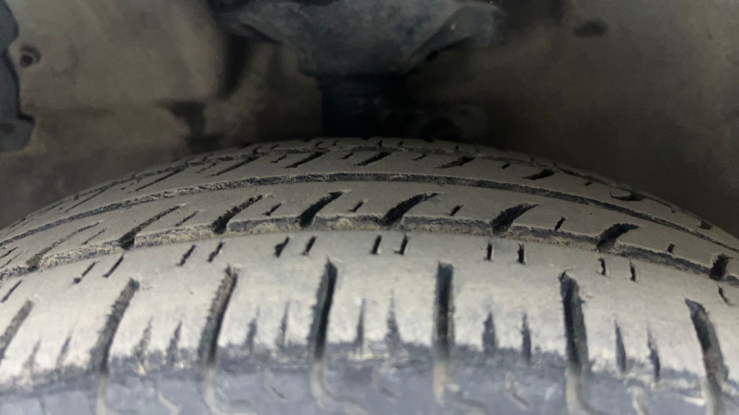 Used 2016 Maruti Suzuki Celerio VXi AMT Petrol Automatic tyres LEFT FRONT TYRE TREAD VIEW