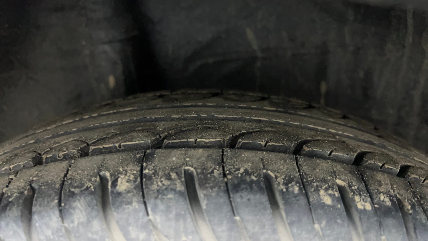 Used 2020 Honda Amaze 1.2 VX CVT Petrol Petrol Automatic tyres RIGHT REAR TYRE TREAD VIEW