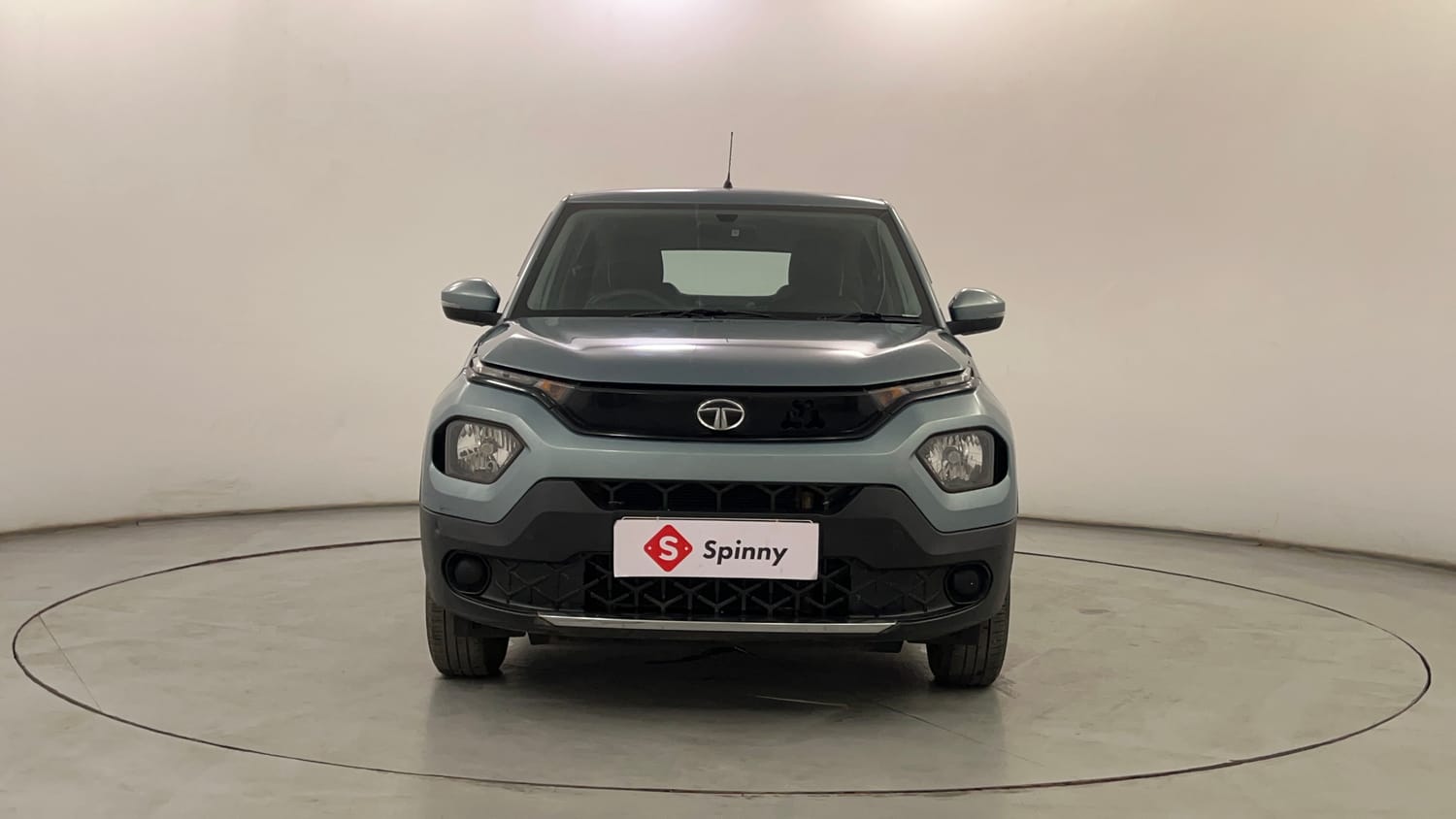 Used 2022 Tata Punch Adventure Rhythm Pack MT Petrol Manual exterior FRONT VIEW