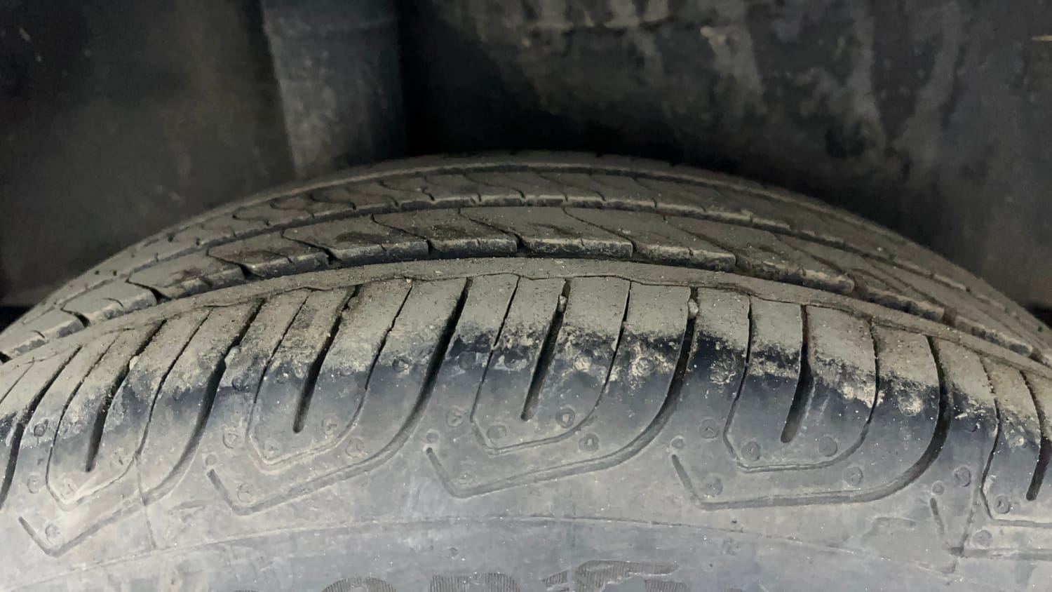 Used 2022 Honda Jazz ZX CVT Petrol Automatic tyres RIGHT REAR TYRE TREAD VIEW