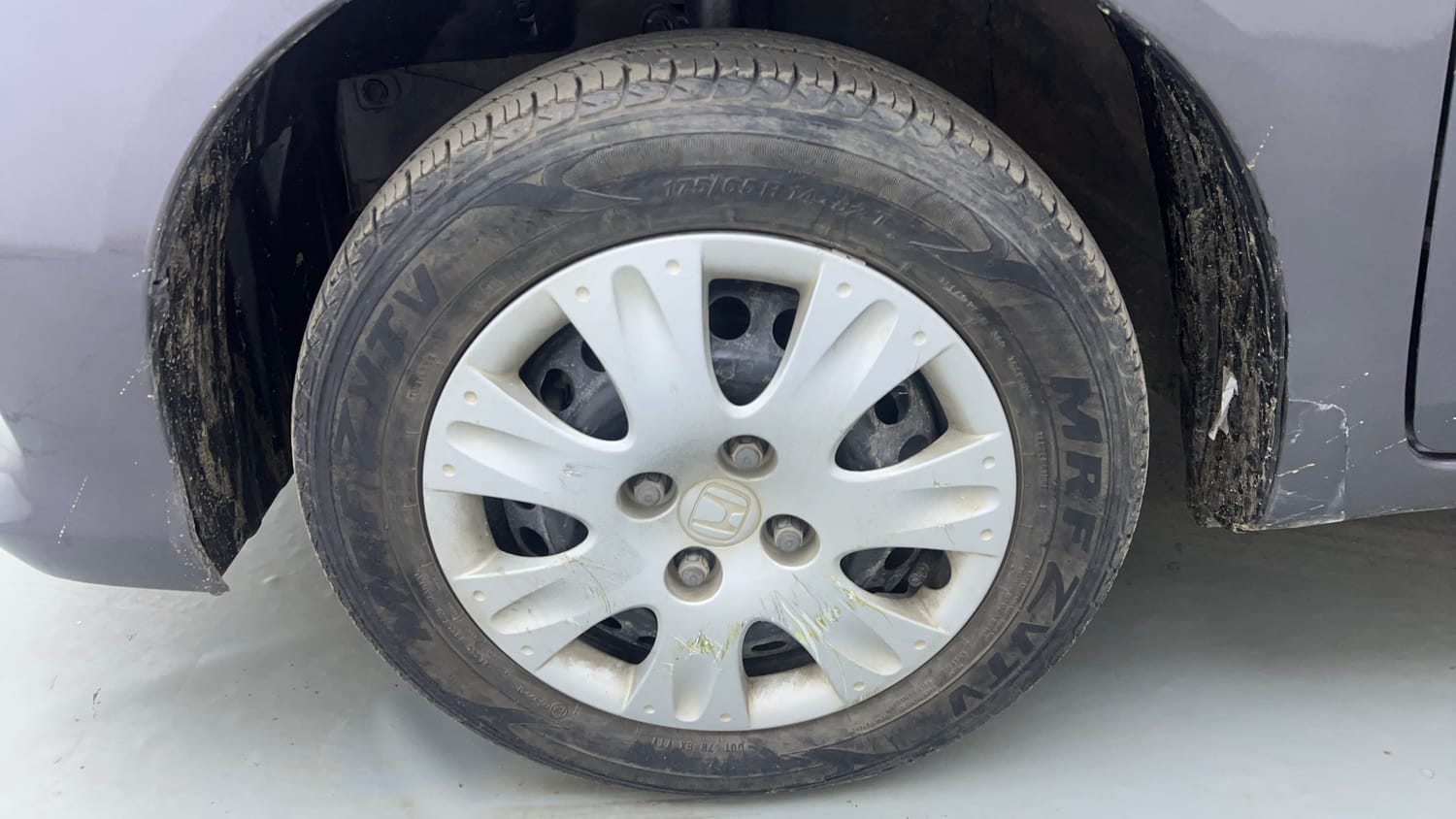 Used 2018 Honda Brio S (O)MT Petrol Manual tyres LEFT FRONT TYRE RIM VIEW