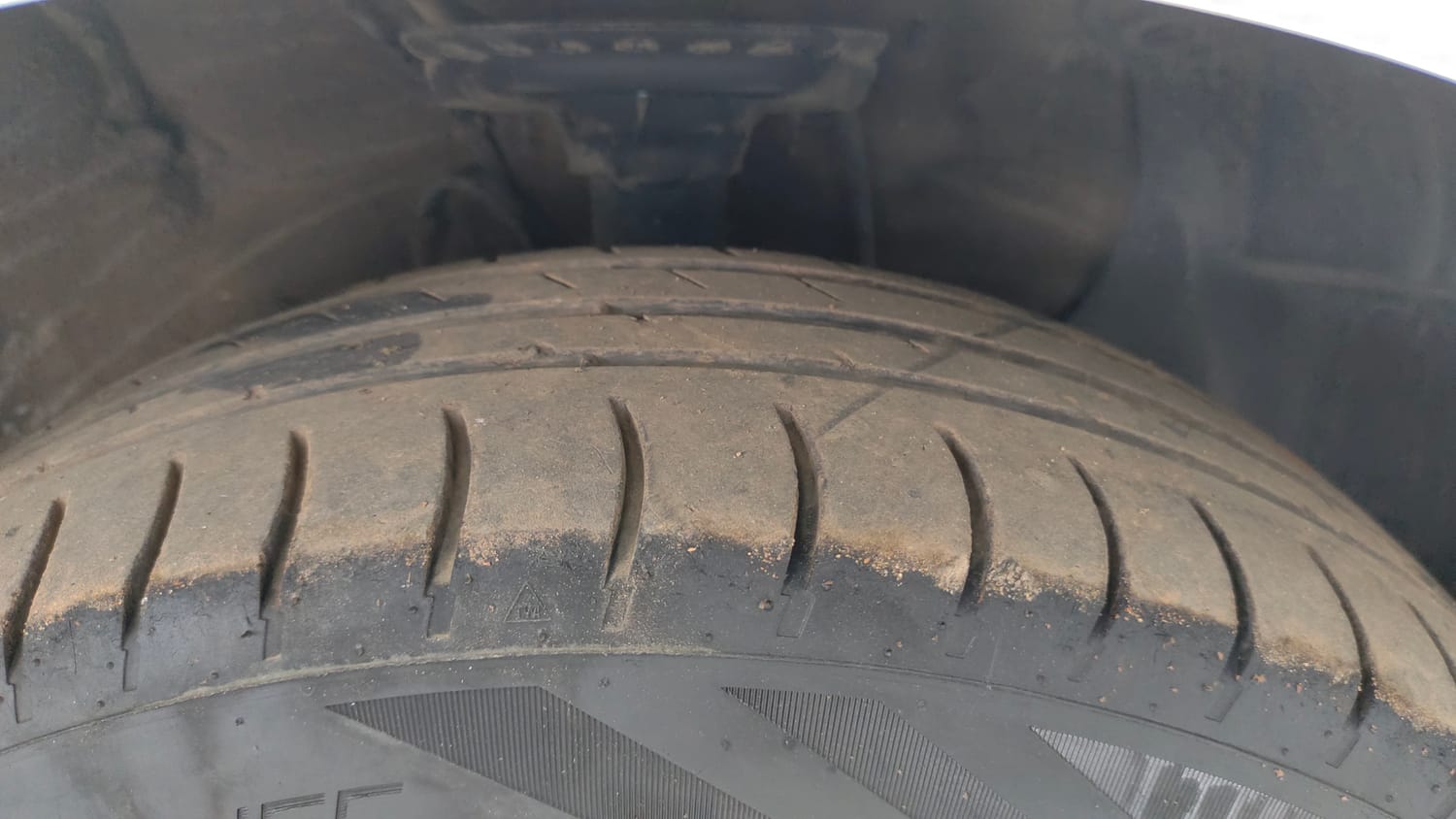 Used 2019 Hyundai Elite i20 Magna Plus 1.2 Petrol Manual tyres RIGHT FRONT TYRE TREAD VIEW