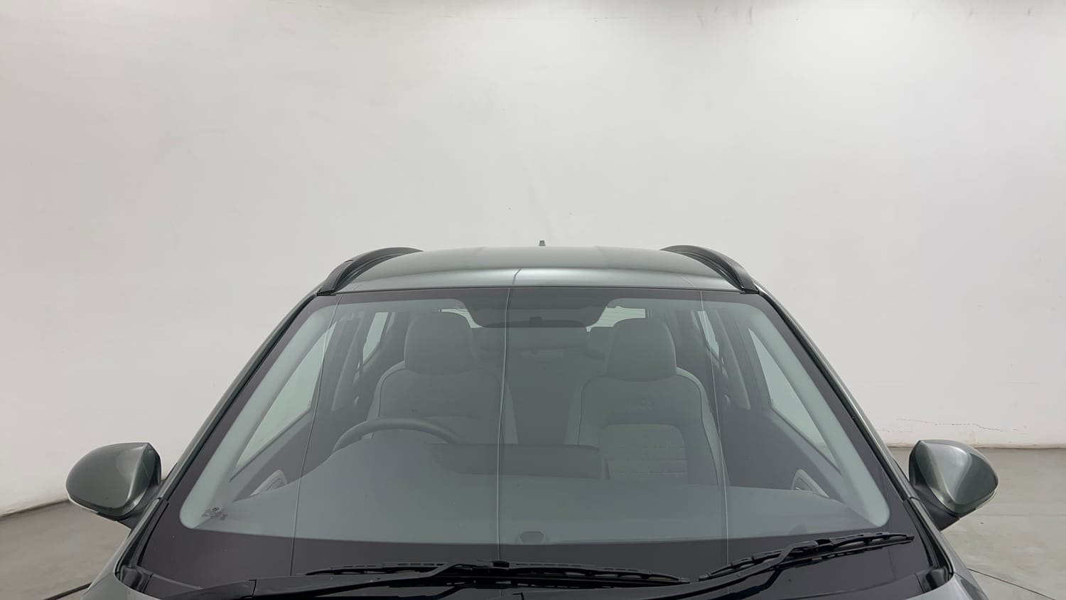 Used 2025 Hyundai Grand i10 Nios Asta 1.2 Kappa AMT Petrol Automatic exterior FRONT WINDSHIELD VIEW