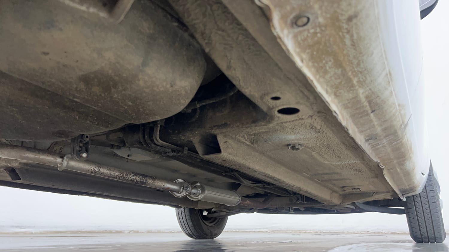 Used 2016 Datsun Redi-GO T (O) Petrol Manual extra REAR RIGHT UNDERBODY VIEW