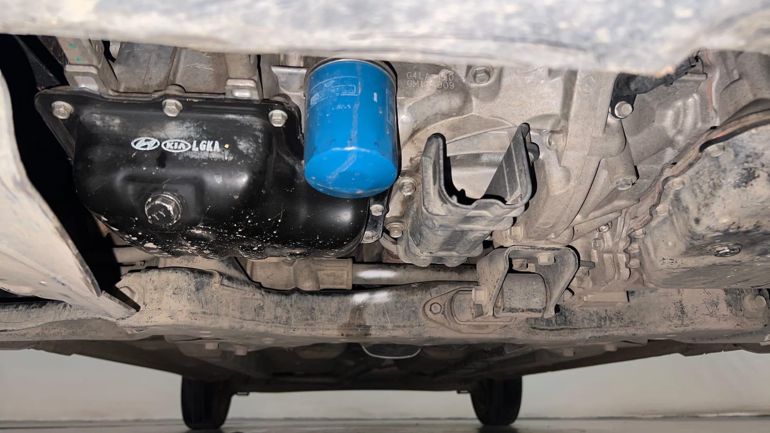 Used 2017 Hyundai Grand i10 Magna AT 1.2 Kappa VTVT Petrol Automatic extra FRONT LEFT UNDERBODY VIEW