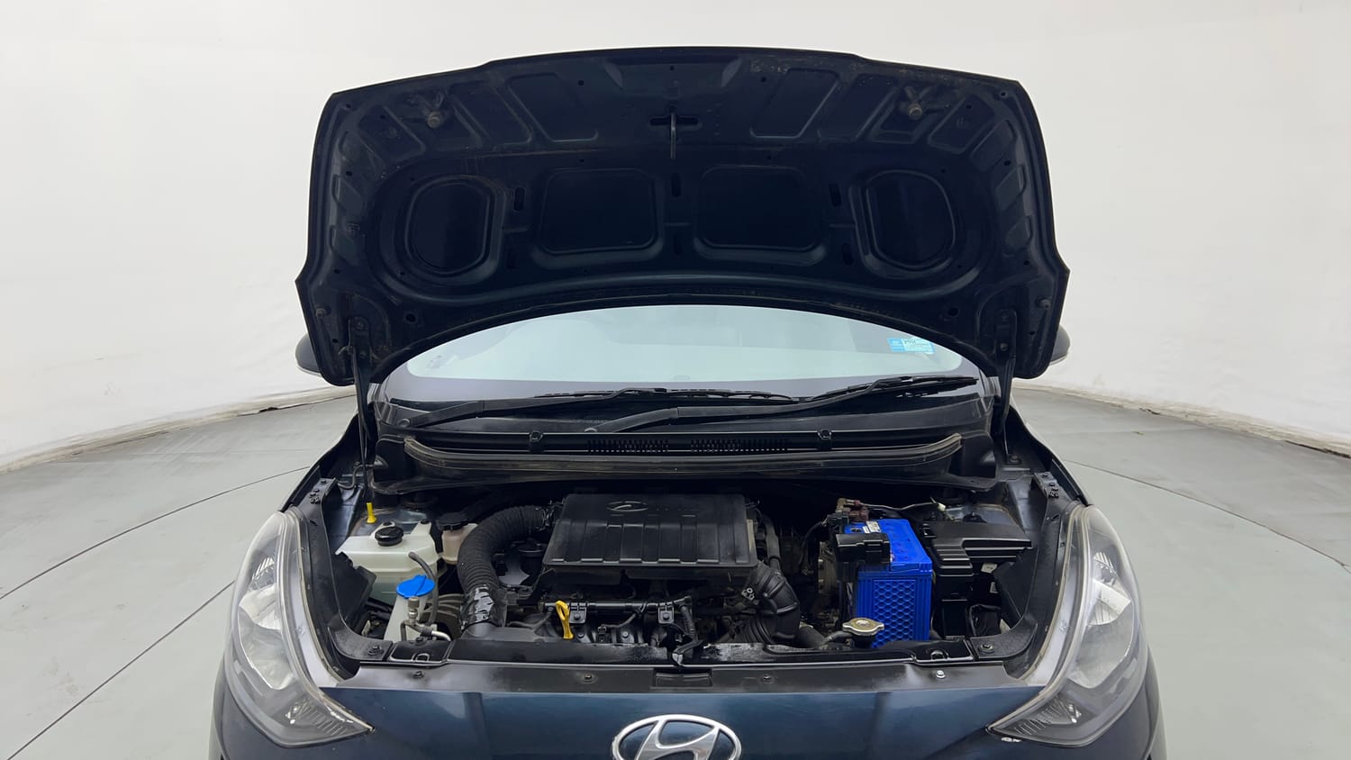 Used 2020 Hyundai Grand i10 Nios Sportz 1.2 Kappa VTVT Petrol Manual engine ENGINE & BONNET OPEN FRONT VIEW