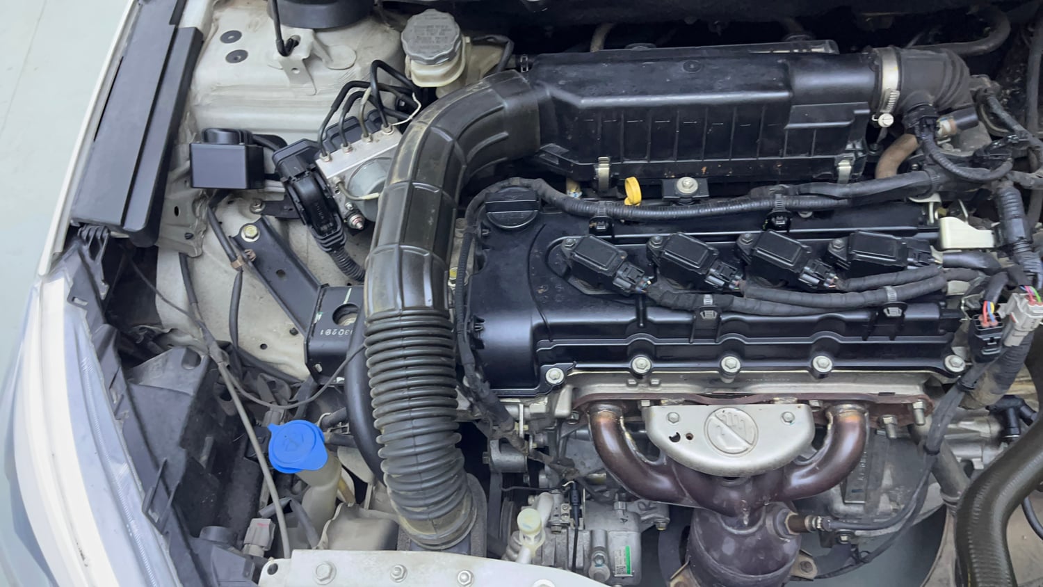 Used 2019 Maruti Suzuki Ciaz Alpha Hybrid 1.5 Petrol Manual engine ENGINE RIGHT SIDE VIEW