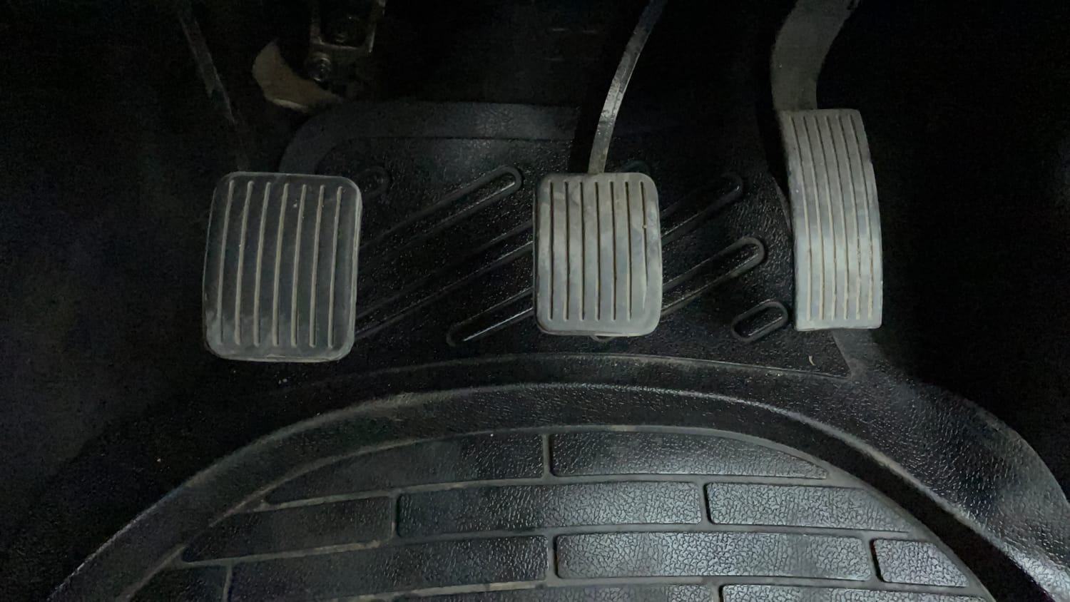 Used 2016 Hyundai Xcent S 1.2 Petrol Manual interior PEDALS VIEW