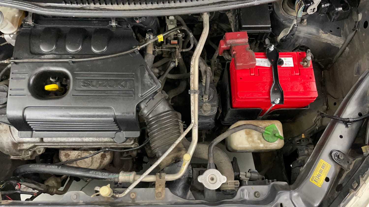 Used 2015 Maruti Suzuki Wagon R LXI Petrol Manual engine ENGINE LEFT SIDE VIEW