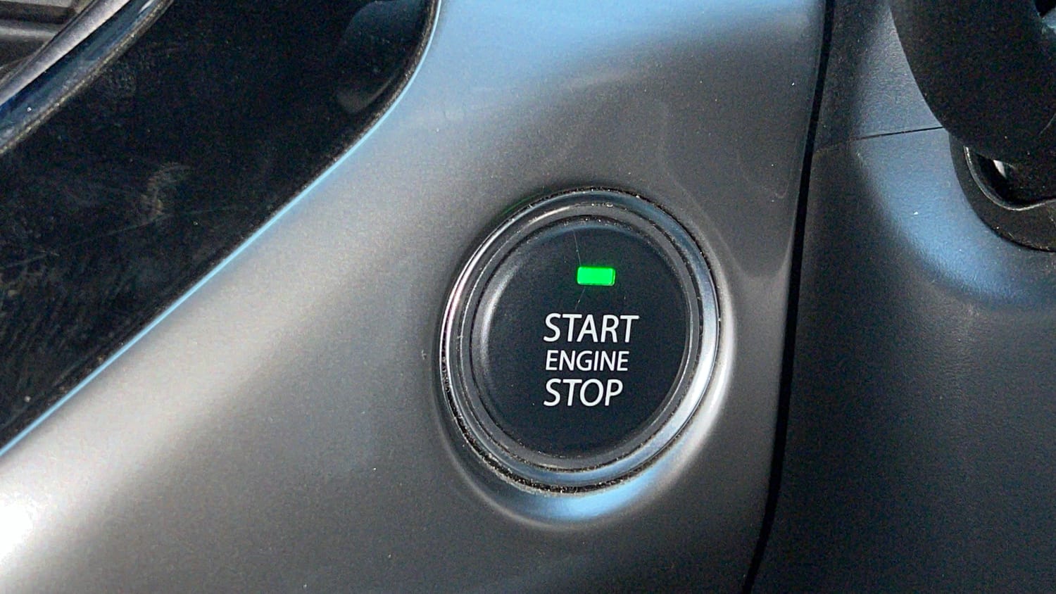 Used 2018 Tata Nexon XZA Plus Petrol Dual Tone Petrol Automatic top_features Keyless start