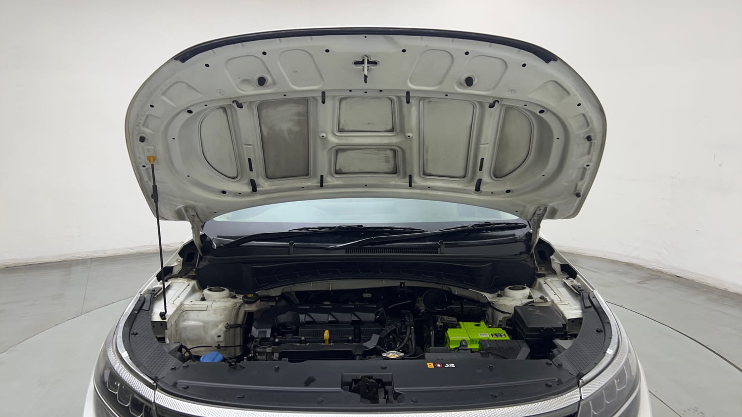 Used 2021 kia Seltos HTX 1.5 IVT Petrol Automatic engine ENGINE & BONNET OPEN FRONT VIEW