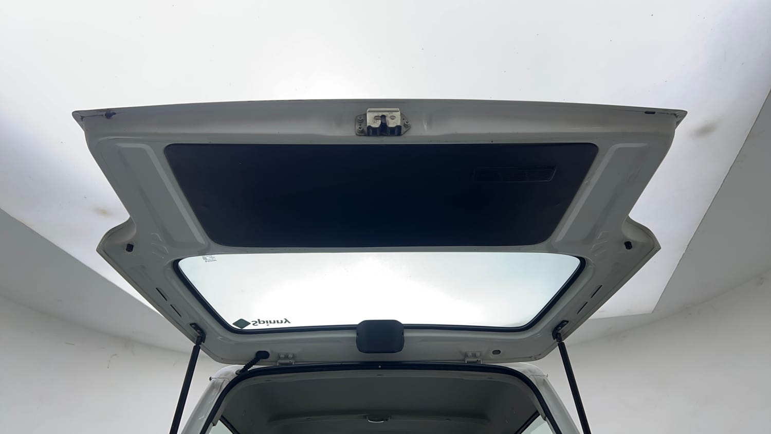 Used 2022 Maruti Suzuki Eeco 5 STR AC (O) Petrol Manual interior DICKY DOOR OPEN VIEW