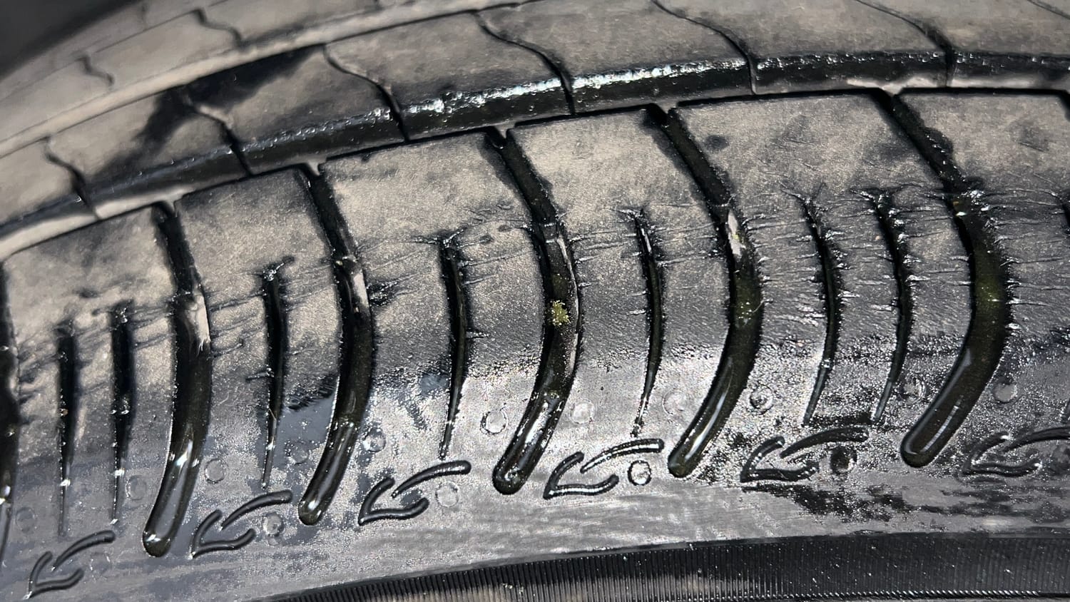 Used 2019 Tata Tiago Revotron XT Petrol Manual tyres RIGHT FRONT TYRE TREAD VIEW
