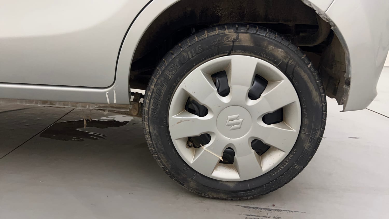 Used 2017 Maruti Suzuki Alto K10 VXi Petrol Manual tyres LEFT REAR TYRE RIM VIEW