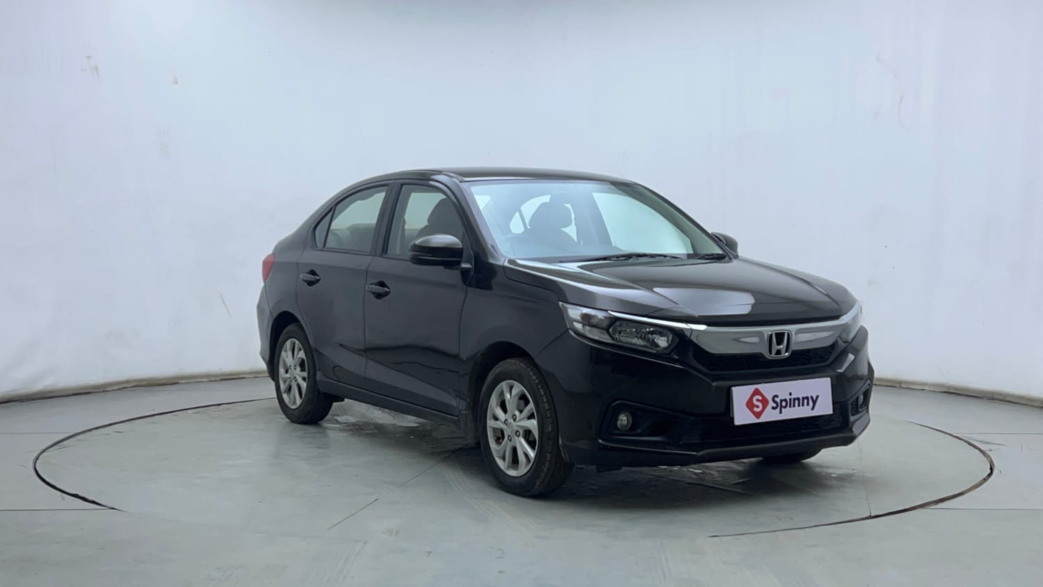 Used 2020 Honda Amaze 1.2 VX CVT Petrol Petrol Automatic exterior RIGHT FRONT CORNER VIEW