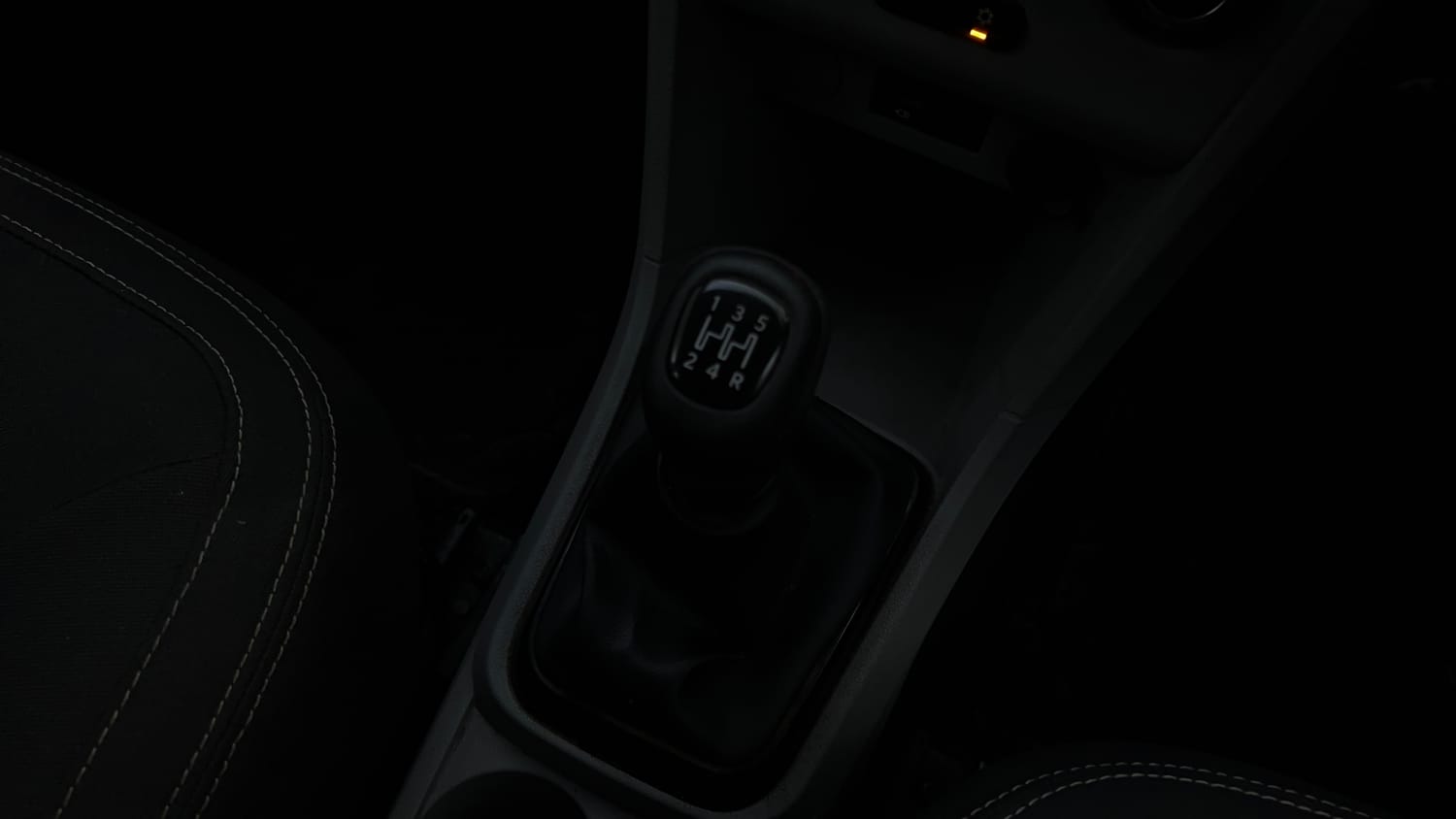 Used 2021 Tata Tiago XT Petrol Manual interior GEAR  KNOB VIEW
