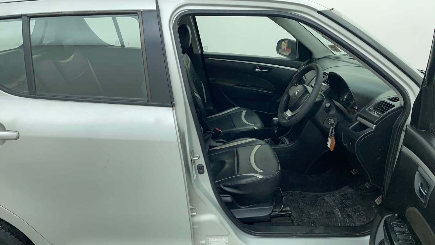 Used 2017 Maruti Suzuki Swift VXi Petrol Manual interior RIGHT SIDE FRONT DOOR CABIN VIEW