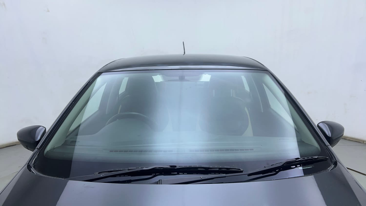 Used 2017 Volkswagen Polo Comfortline 1.5L (D) Diesel Manual exterior FRONT WINDSHIELD VIEW