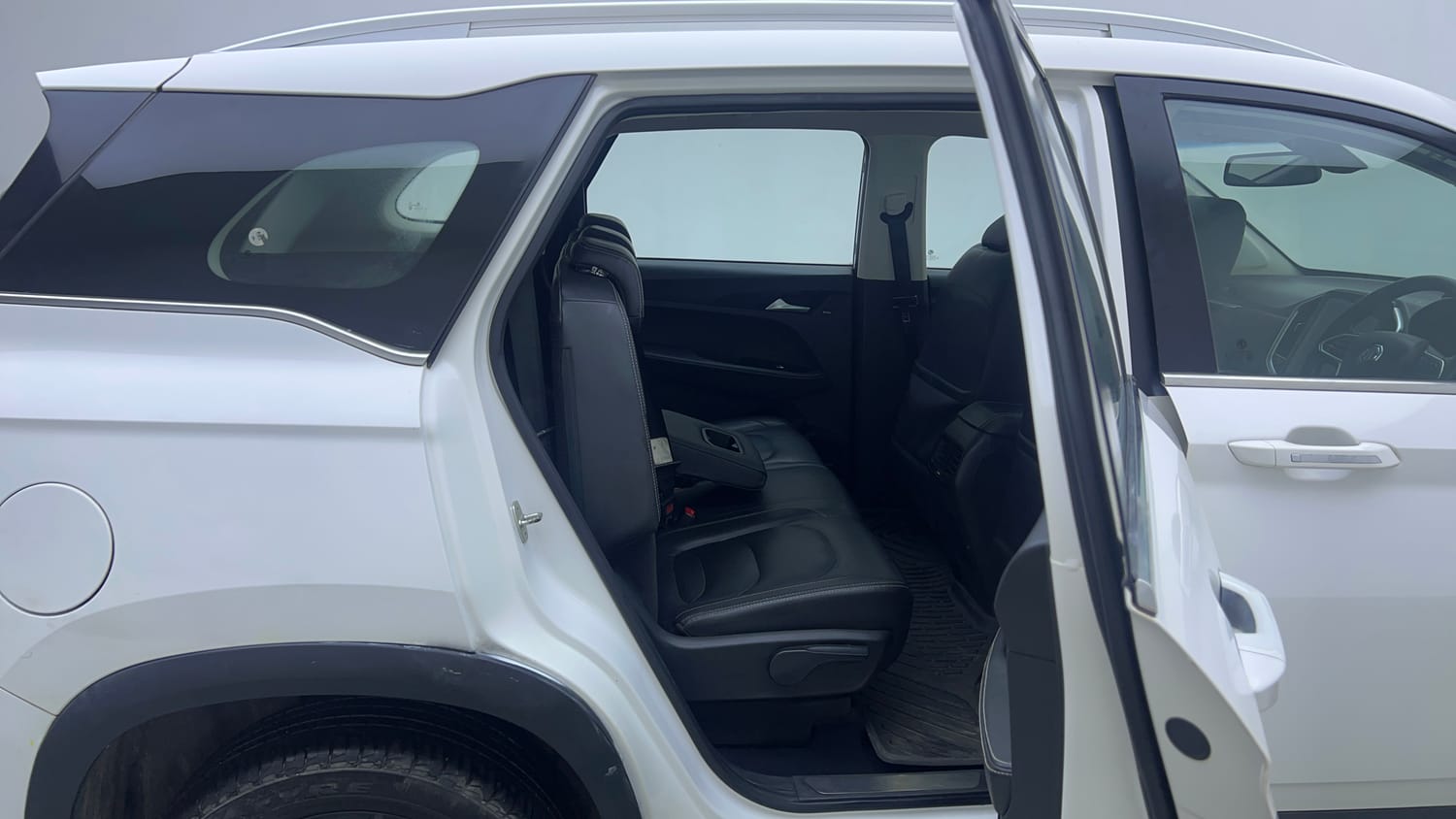 Used 2019 MG Motors Hector Sharp 1.5 DCT Petrol Petrol Automatic interior RIGHT SIDE REAR DOOR CABIN VIEW