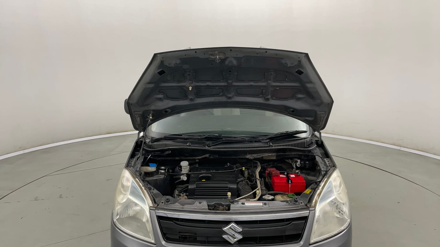 Used 2015 Maruti Suzuki Wagon R LXI Petrol Manual engine ENGINE & BONNET OPEN FRONT VIEW