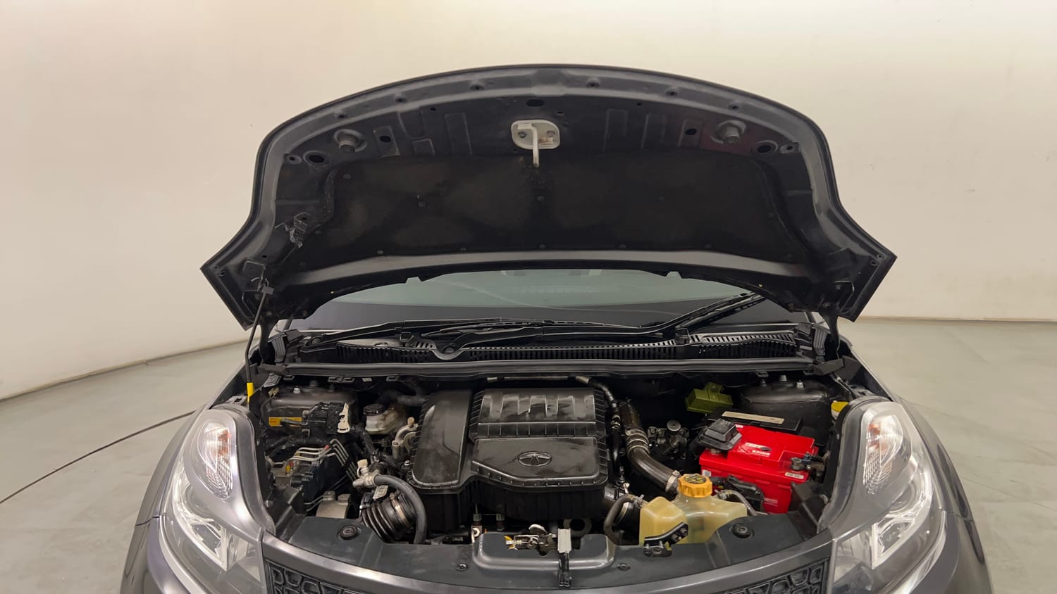 Used 2019 Tata Nexon XZA Plus Diesel Diesel Automatic engine ENGINE & BONNET OPEN FRONT VIEW
