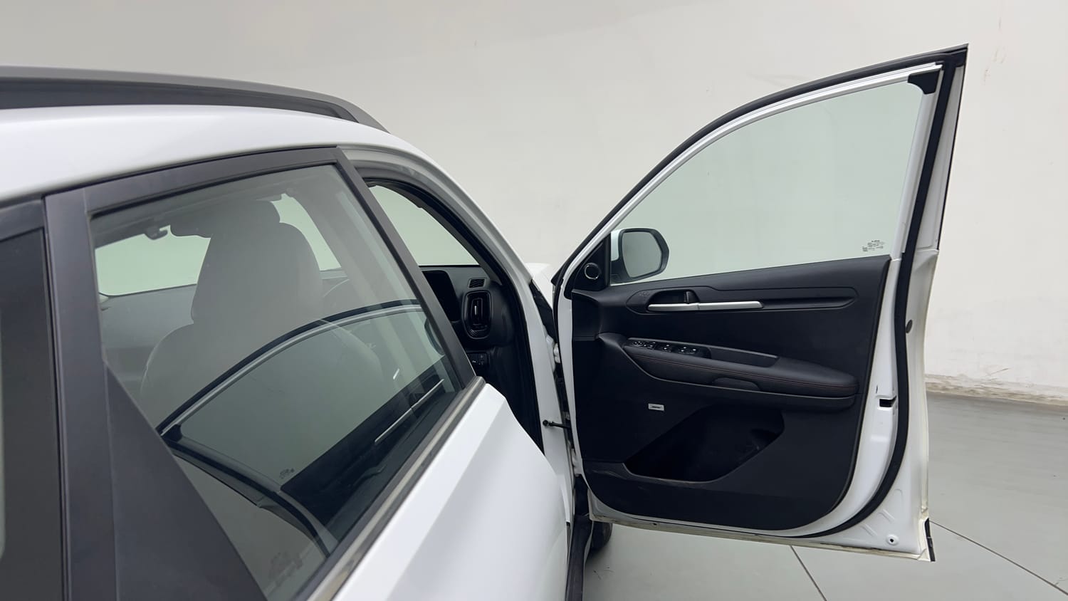 Used 2022 Kia Sonet GTX Plus 1.5 AT Diesel Automatic interior RIGHT FRONT DOOR OPEN VIEW